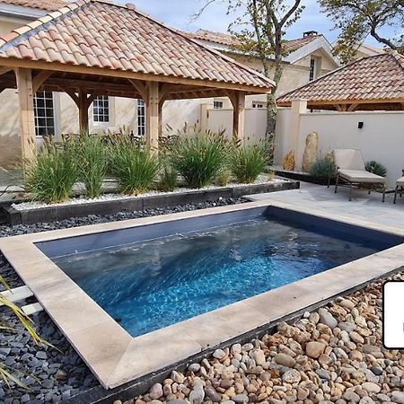 Dom Peyreton Prestige Cottages Set In A Charming Wine Property Villegouge Buitenkant foto