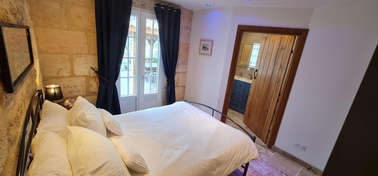 Dom Peyreton Prestige Cottages Set In A Charming Wine Property Villegouge Buitenkant foto