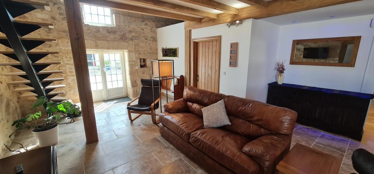 Dom Peyreton Prestige Cottages Set In A Charming Wine Property Villegouge Buitenkant foto