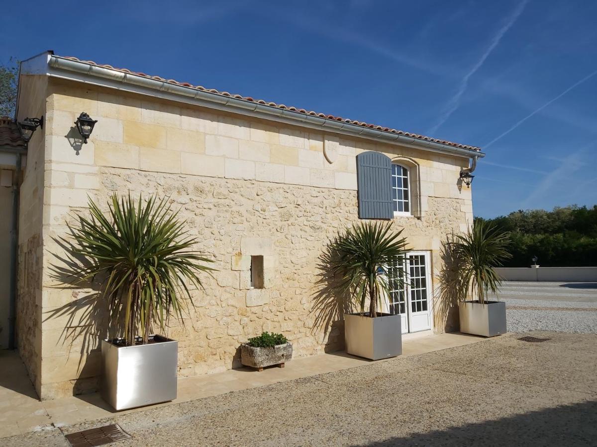 Dom Peyreton Prestige Cottages Set In A Charming Wine Property Villegouge Buitenkant foto